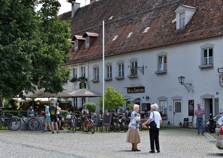 Zur Taverne