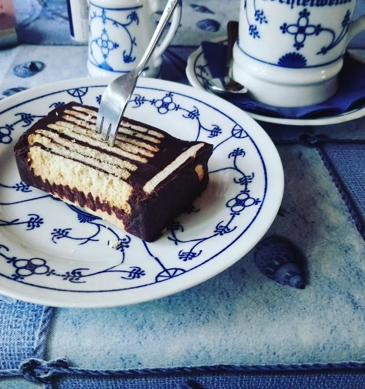 Nadjas kleiner Kuchen- und Kaffee-Garten